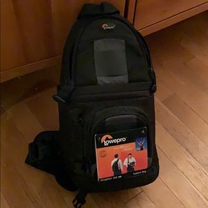 Lowepro Slingshot 100 AW Camera Bag black NWT